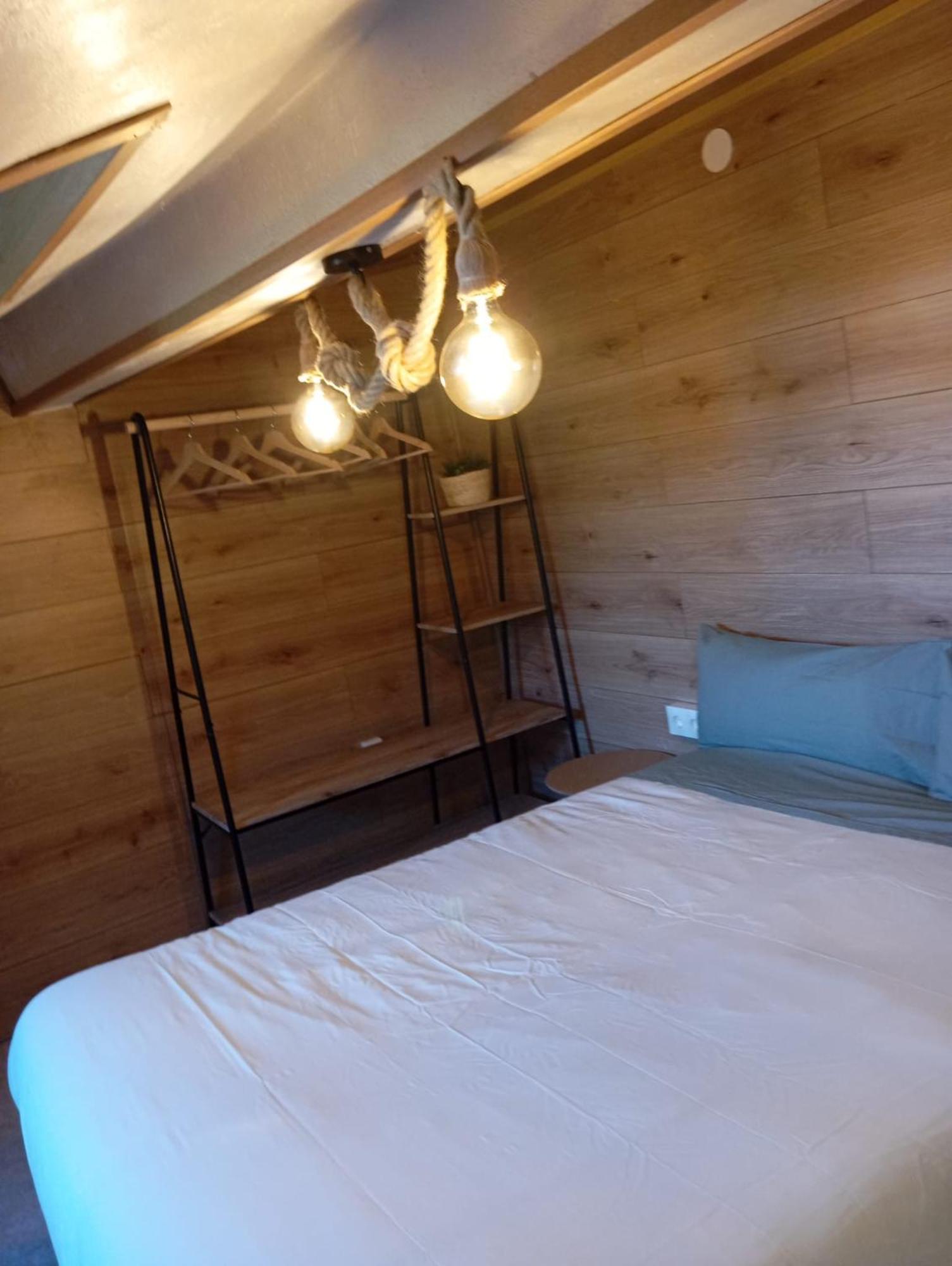 Calera 2 Apartment Burgo Екстериор снимка